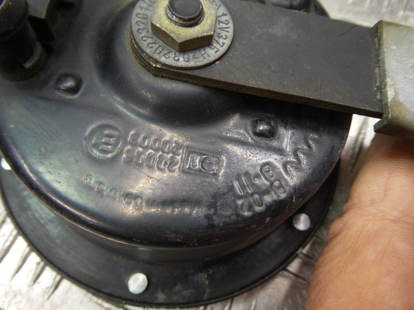 Mercedes-Benz W126 C126 Hupe ORIGINAL gebraucht - 0320223201
