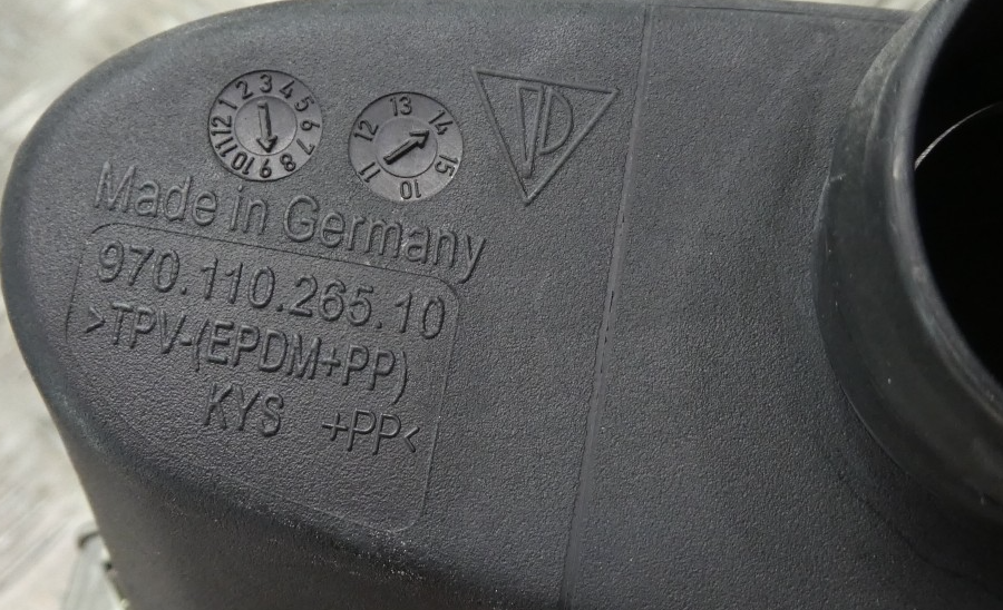 Porsche Panamera 3.0 E-Hybrid Luft ansaugrohr ORIGINAL gebraucht - 97011026510