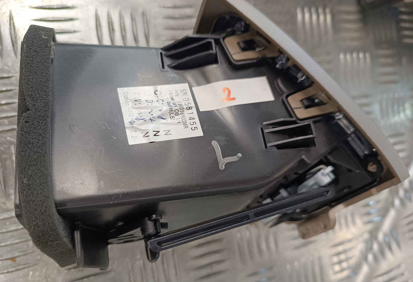 Jeep Grand Cherokee WK2 Links Luftdüse Belüftung ORIGINAL gebraucht - X90016503MR