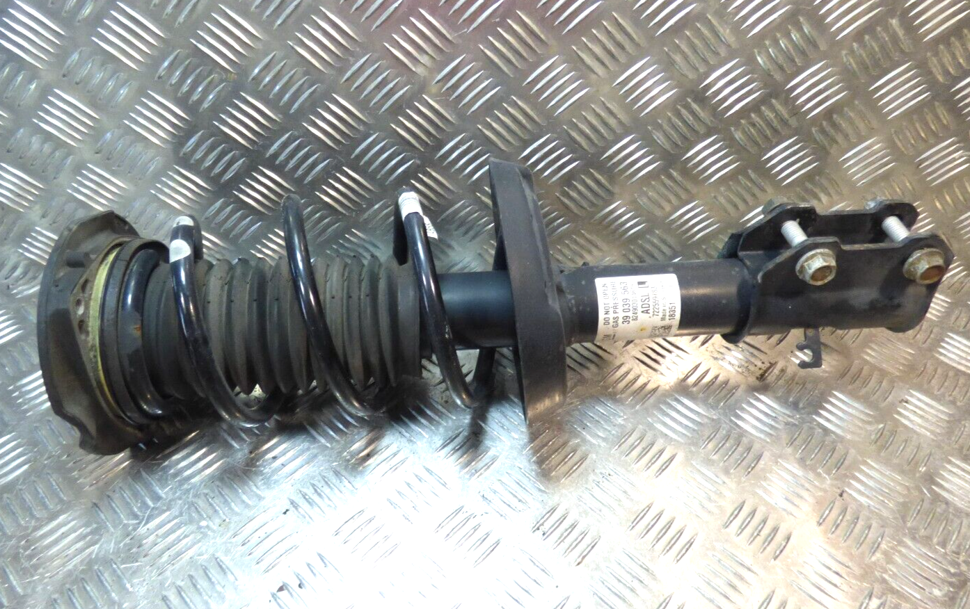 OPEL ASTRA K 1.4 ORIGINAL Federbein Stoßdampfer mit feder vorne links gebraucht - GM39039563