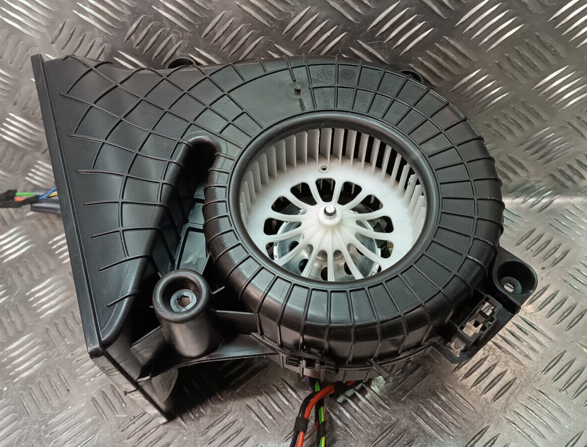Renault Zoe 2022 Gebläse Lüfter Elektrolüfter Heizung Klima Mahle ORIGINAL gebraucht - Z9715003