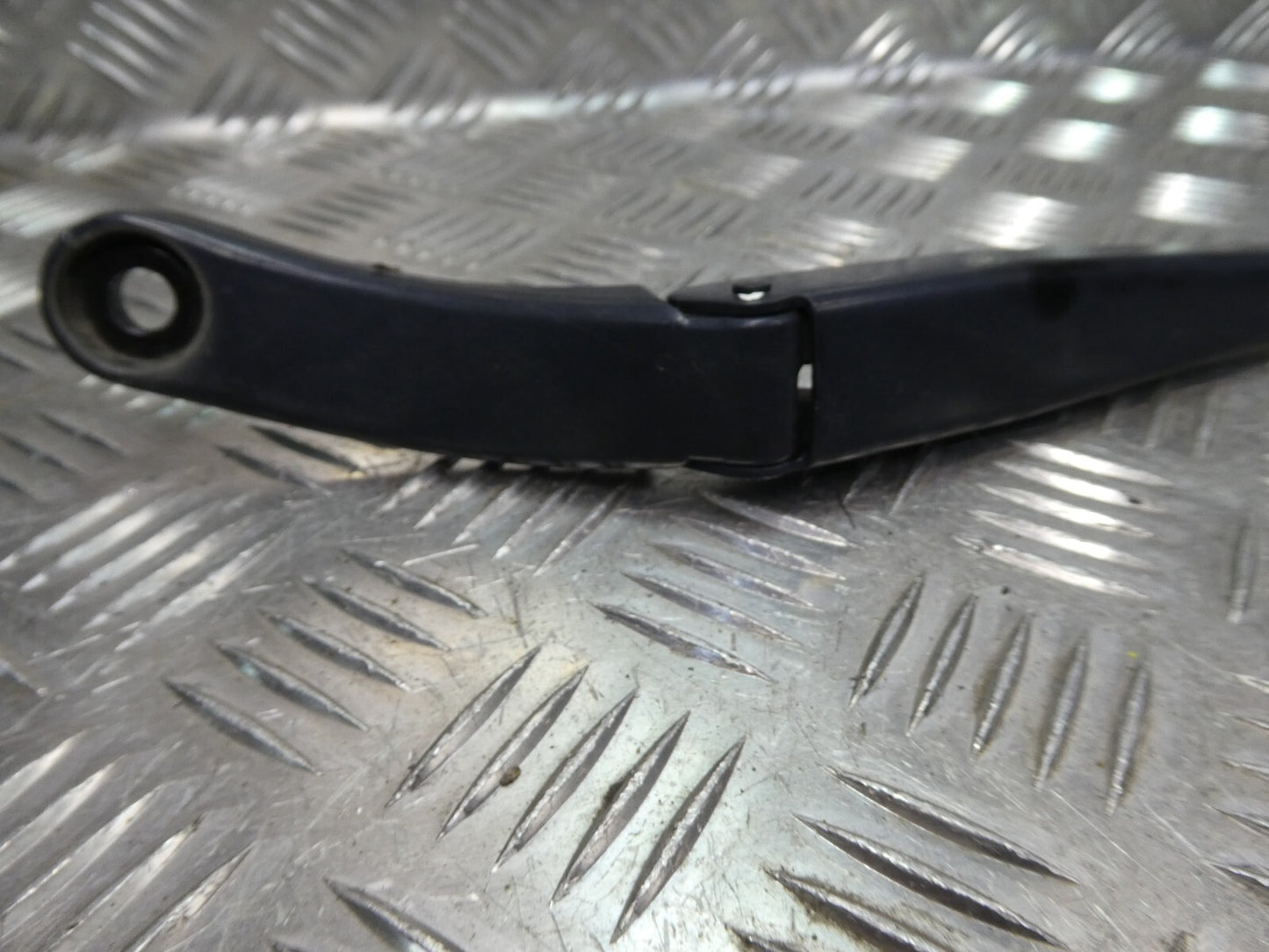 OPEL ASTRA K Scheibenwischerarm Scheibenwischer Rechts GM ORIGINAL gebraucht - 13418991