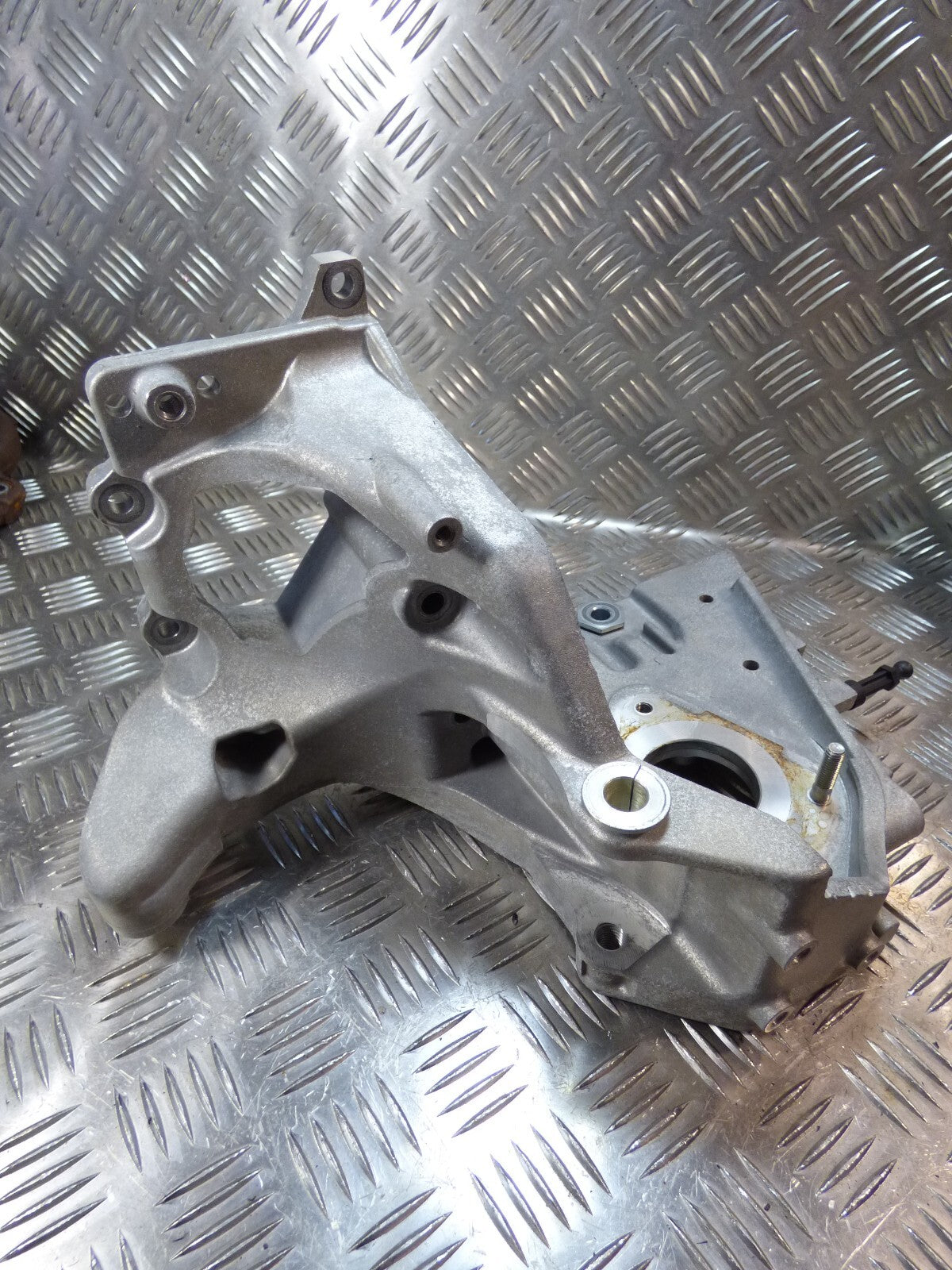 JEEP COMPASS II 2.0 CRD 170PS 2021 KRAFTSTOFFPUMPE HALTER NEU !!! ORIGINAL gebraucht - 55285024