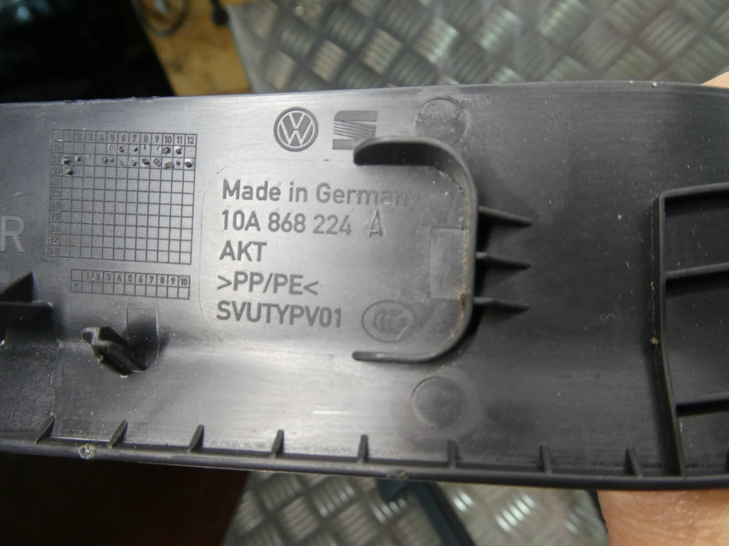 ID3 ID.3 A-Säule Verkleidung Abdeckung rechts 10A868224A ORIGINAL gebraucht - Volkswagen