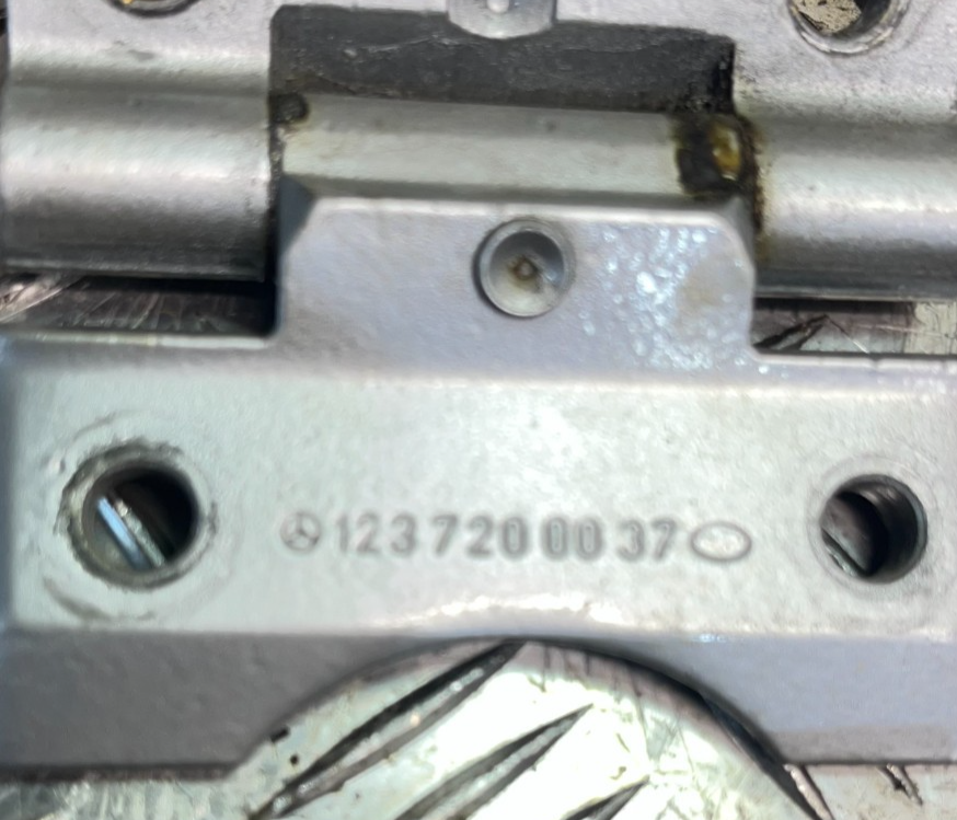 Mercedes-Benz C126 W126 _ Türscharnier Satz 4 stück _ Silber ORIGINAL gebraucht - 1237200037