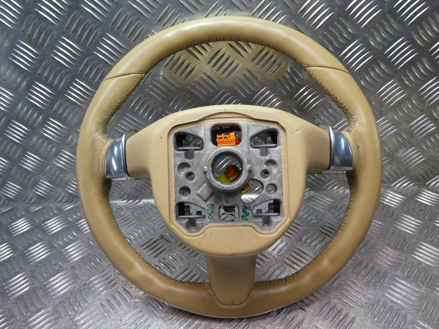 Porsche Panamera 970 Facelift Armaturenbrett Lederlenkrad Luxorbeige ORIGINAL gebraucht - 97055210107