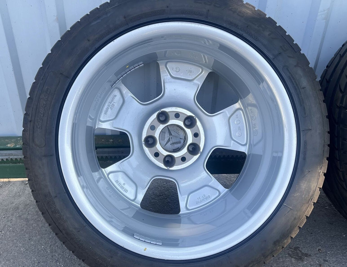 4 x ORIGINAL MERCEDES-BENZ SL R129 ALBALI ALUFELGEN mit Sommereifen gebraucht - 1294011202