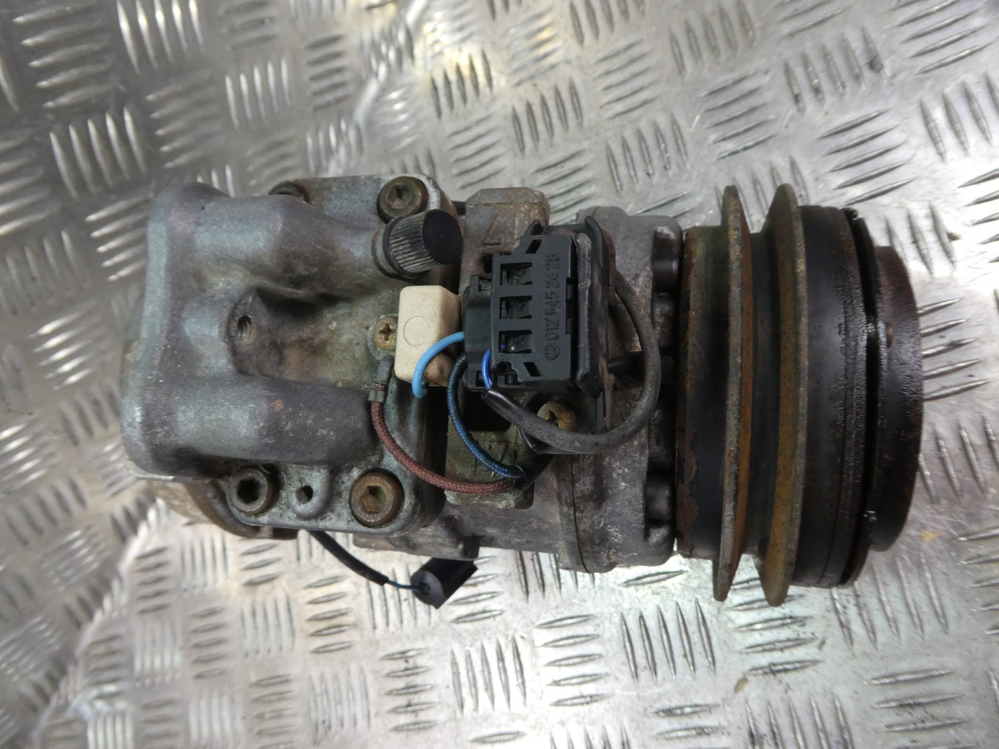 Mercedes-Benz C126 W126 II Serie Klimakompressor ORIGINAL NIPPONDENSO gebraucht - 1161310101